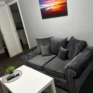 Apartment Service, Bradford (West Yorkshire)