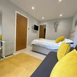 Apartment Malkin Wood - 15 Min Walk To Centre, Holmfirth